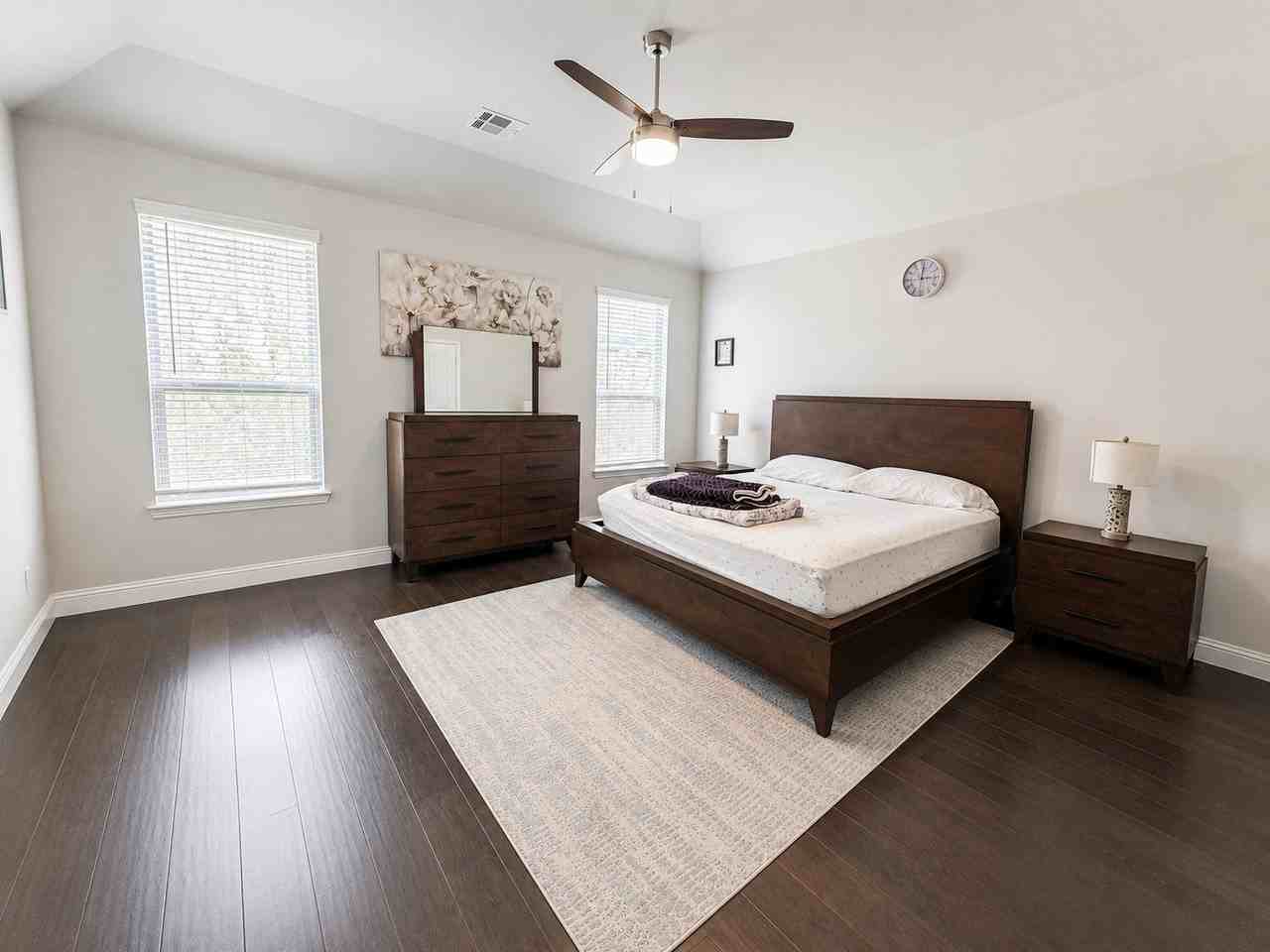4852 Purlieu Dr - Photo 7 of 16
