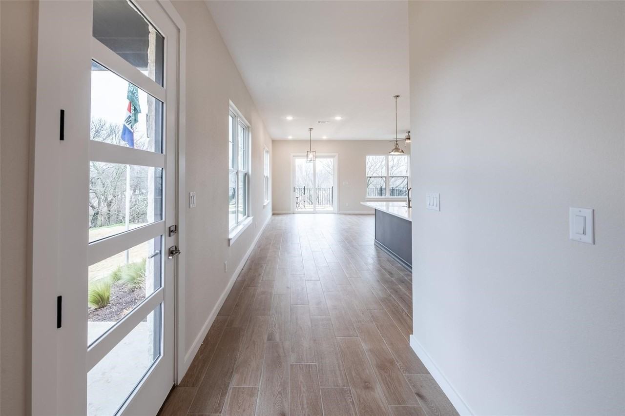 110 Clark Ln #110 - Photo 4 of 22