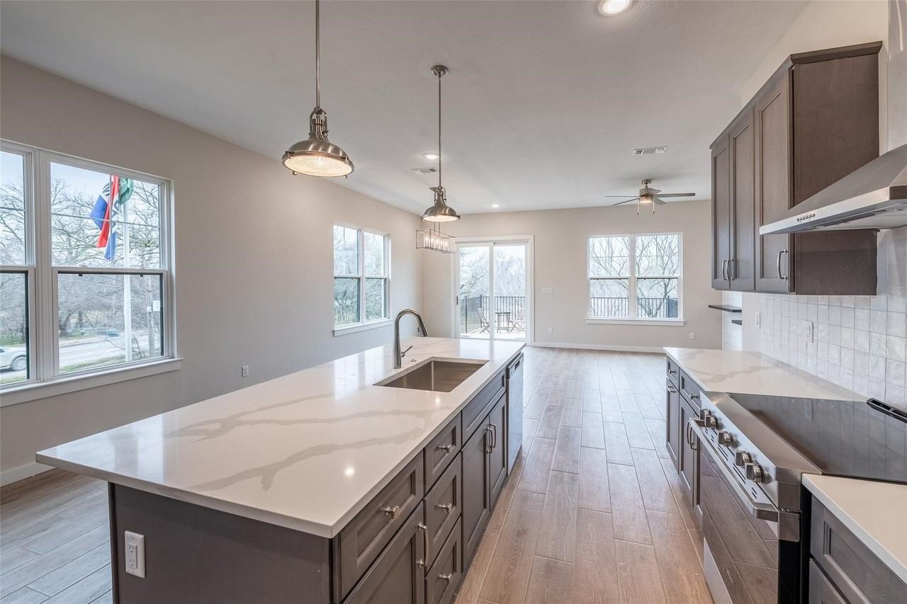110 Clark Ln #110 - Photo 5 of 22