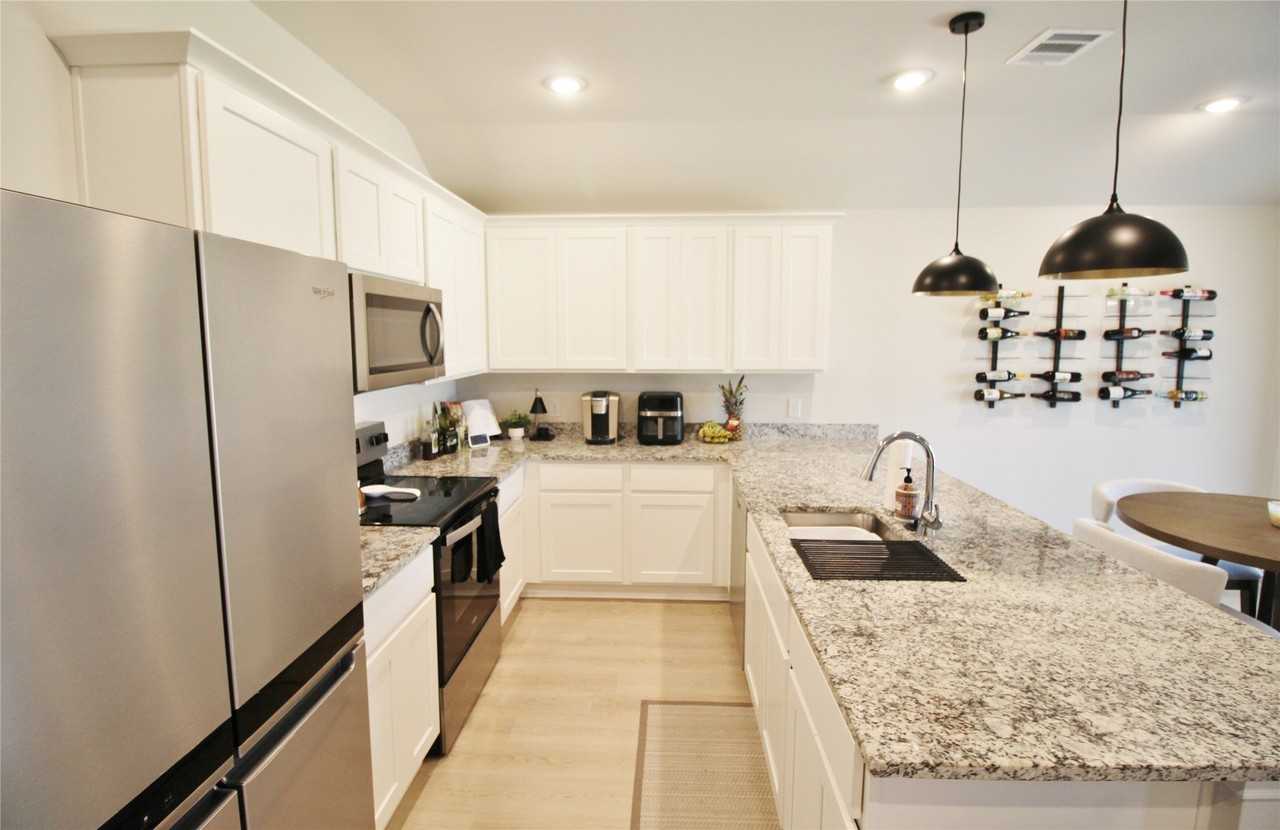 3225 Purple Ash Dr - Photo 3 of 27