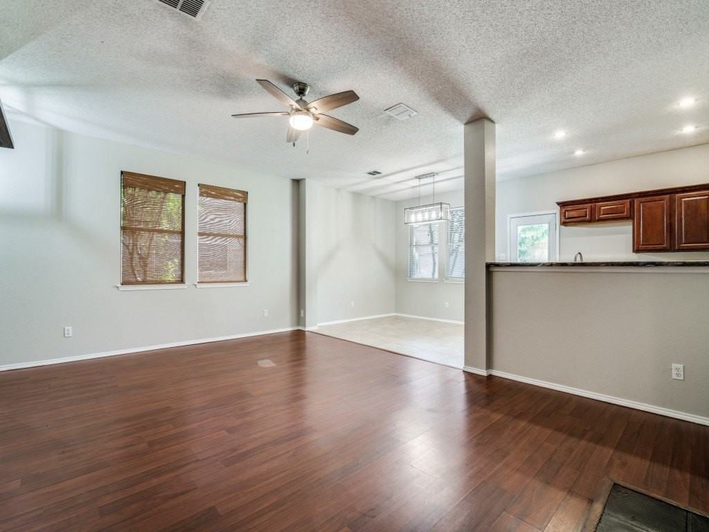 10618 Lansdowne Ln - Photo 5 of 24