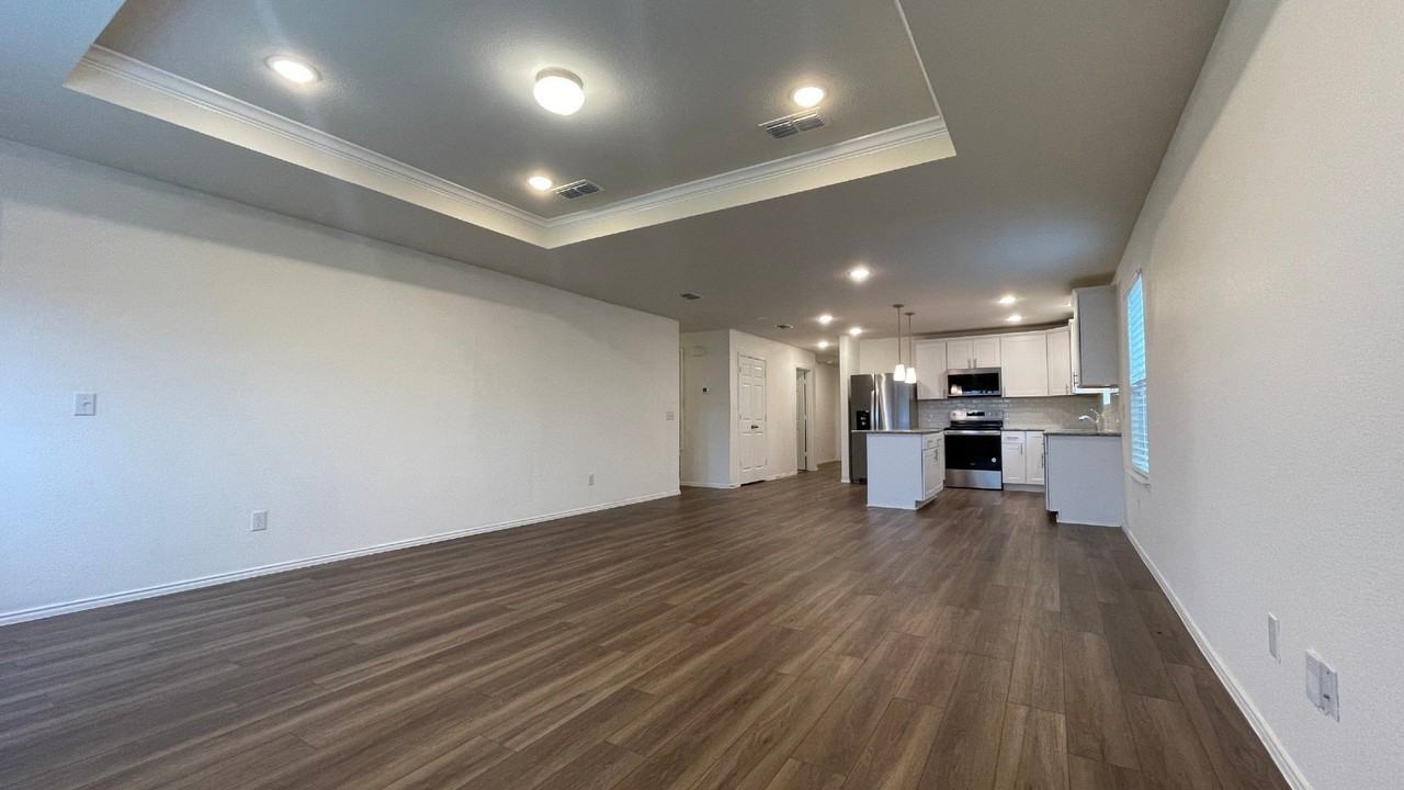 1315 Binfield Dr - Photo 6 of 20