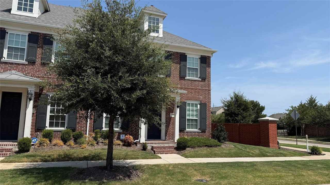 7416 Atlas Dr - Photo 2 of 23