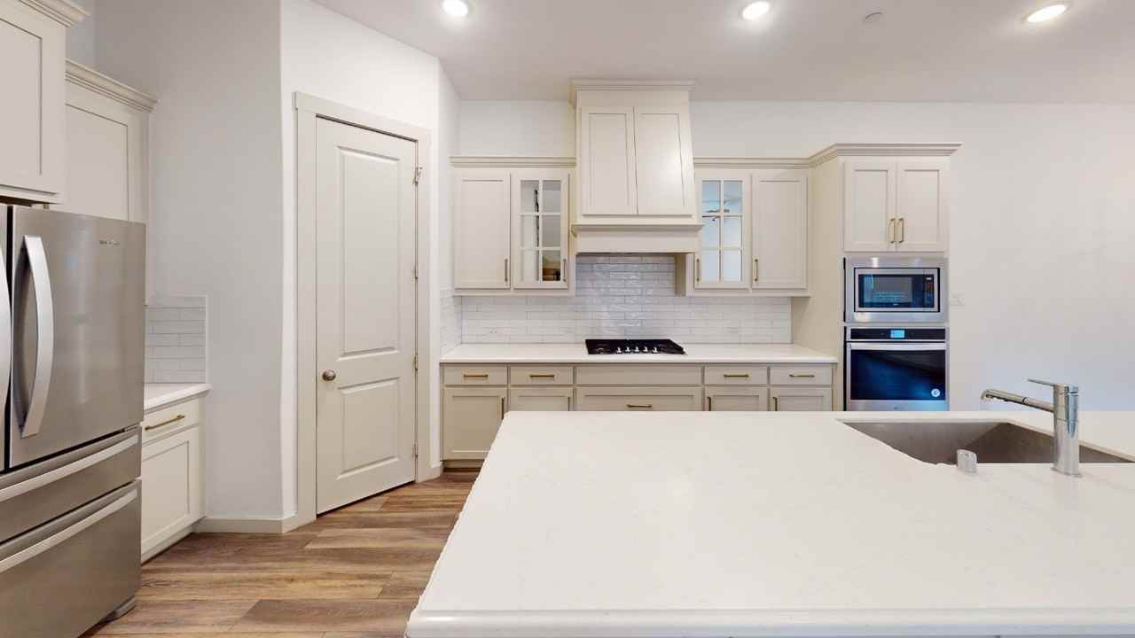 7416 Atlas Dr - Photo 5 of 23