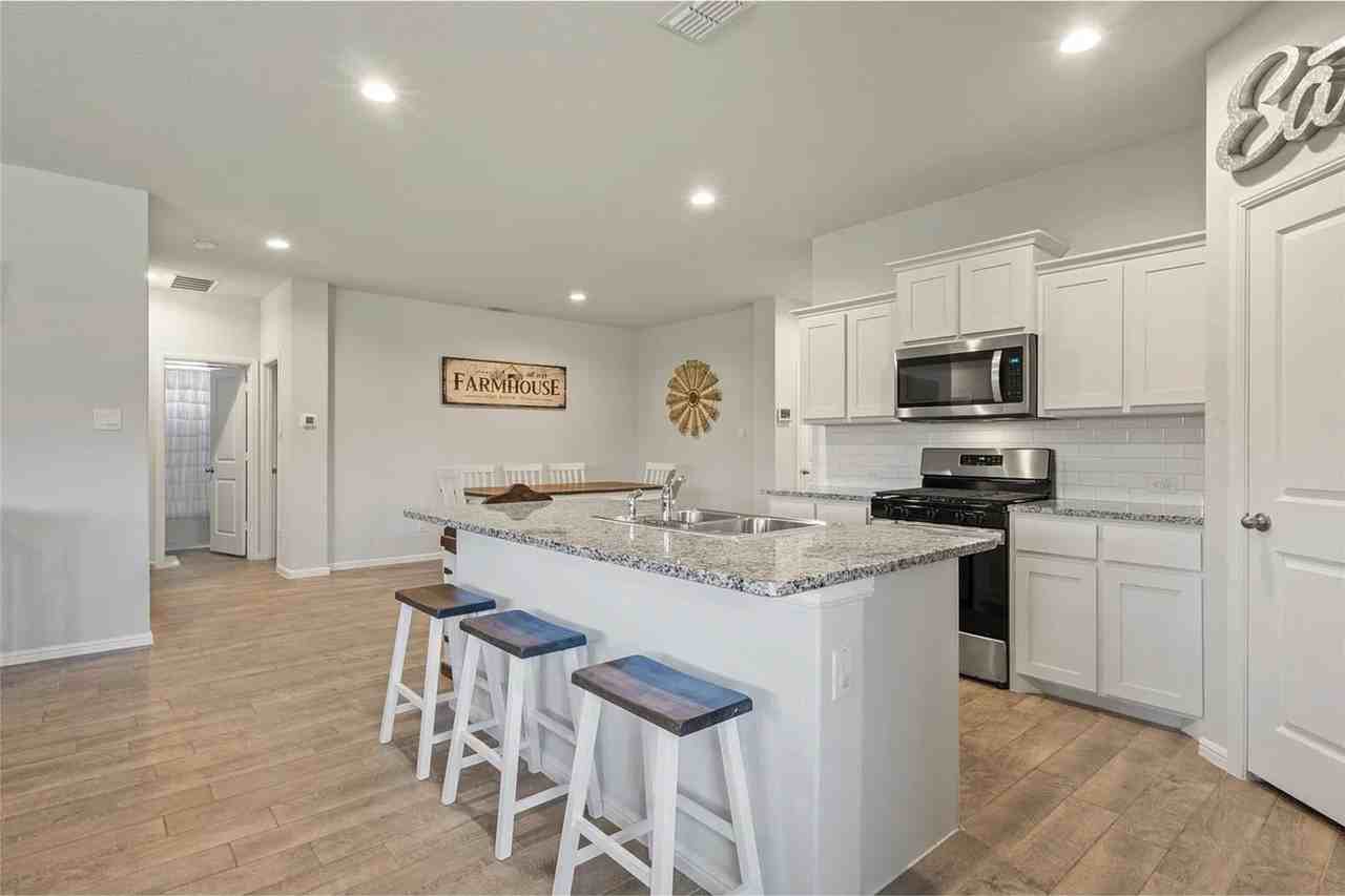 5405 N Wind Ln - Photo 5 of 27