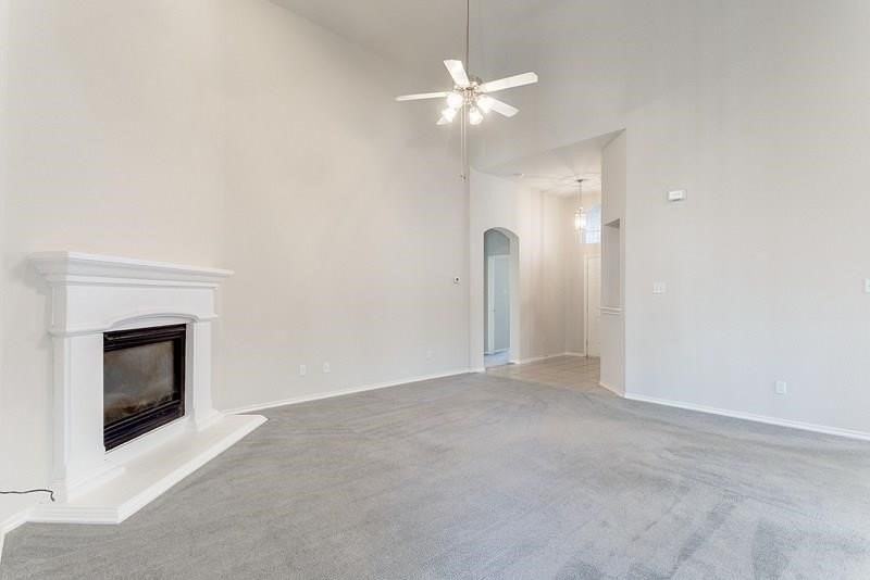 2612 Evening Shade Dr - Photo 2 of 23