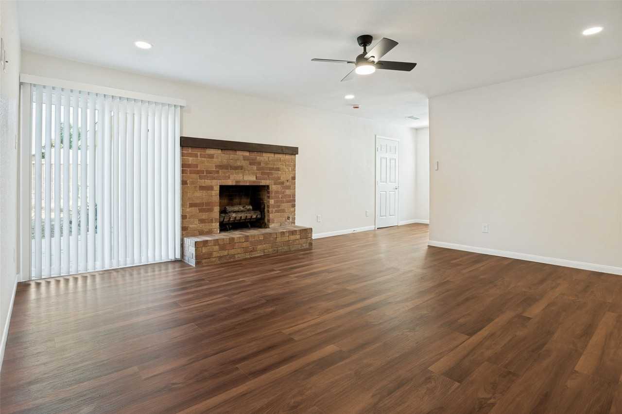 3102 Chime Ct - Photo 3 of 12