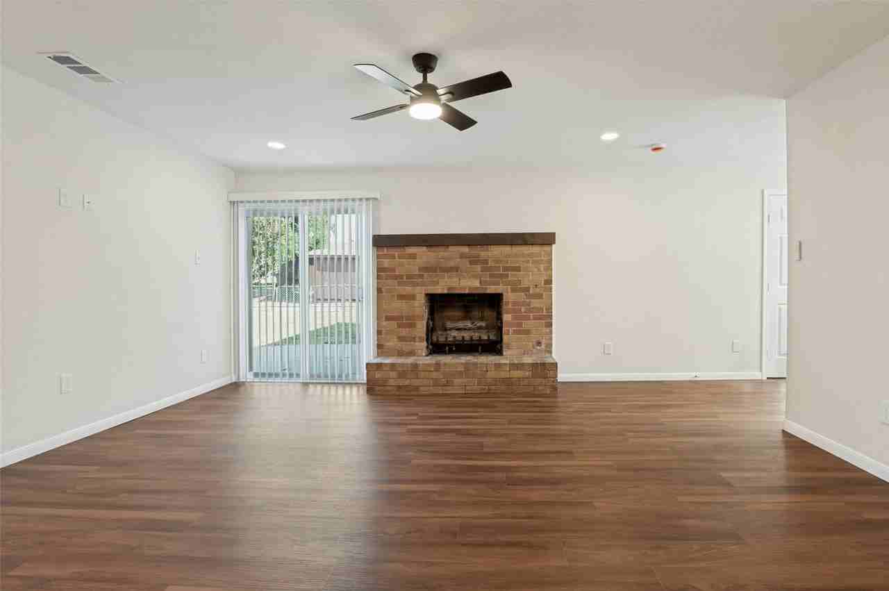 3102 Chime Ct - Photo 4 of 12