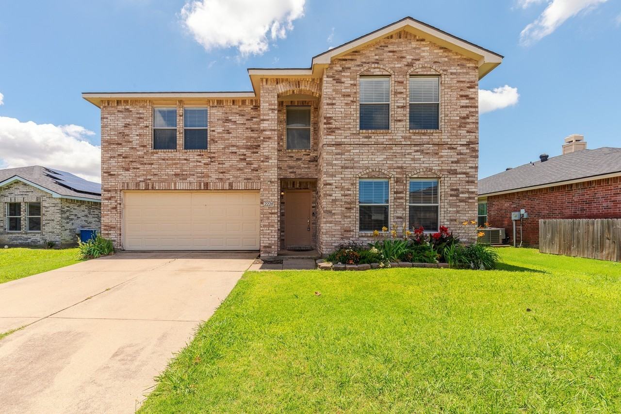 2228 Bradford Pear Dr - Photo 3 of 28