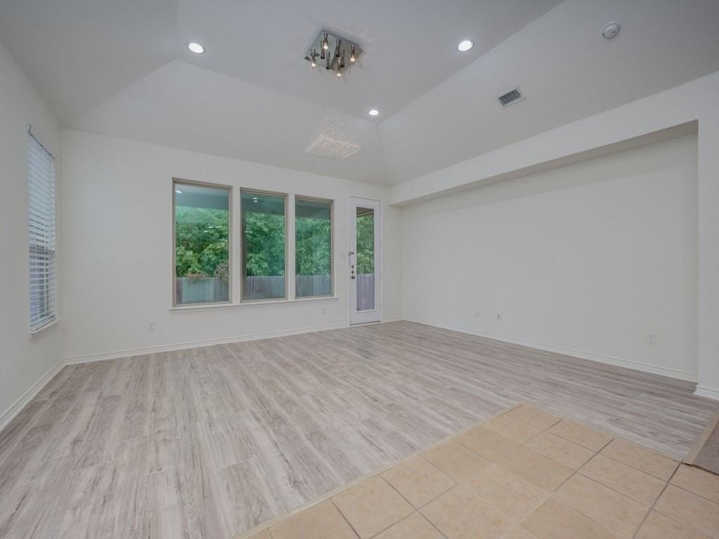 8737 Maple Ridge Trl - Photo 6 of 25