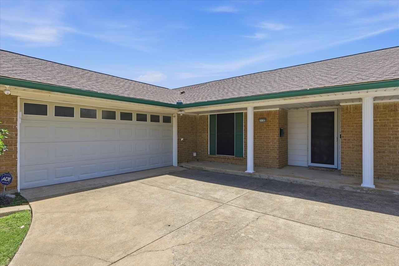 2132 Bordeaux Dr - Photo 6 of 27