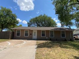 featured image of 2516 Trinity St