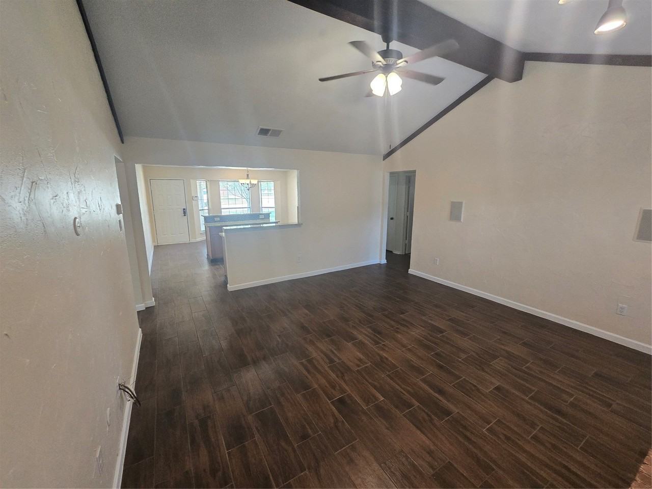 508 Tarragon Ln - Photo 7 of 23