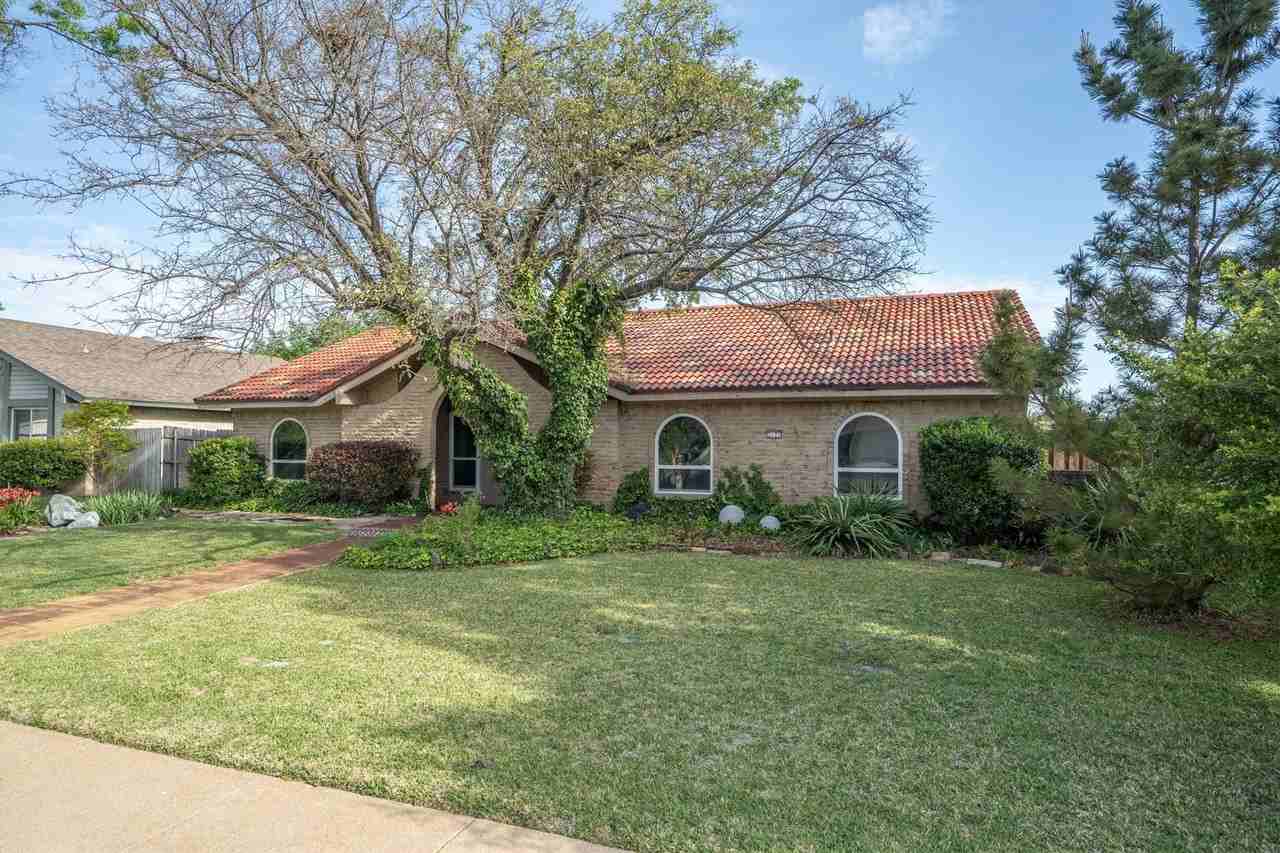 2121 Sunrise Trl - Photo 2 of 40