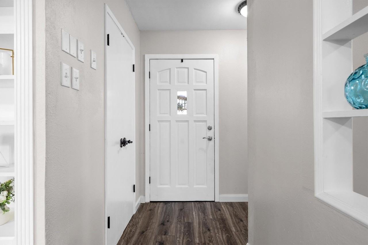 2121 Sunrise Trl - Photo 6 of 40