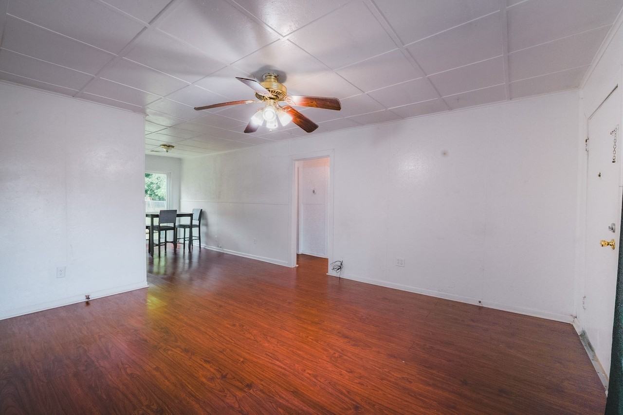 3810 Park St - Photo 5 of 16