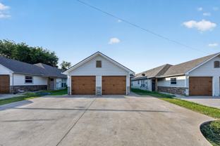 608 E College St #608 - Photo 1 of 1
