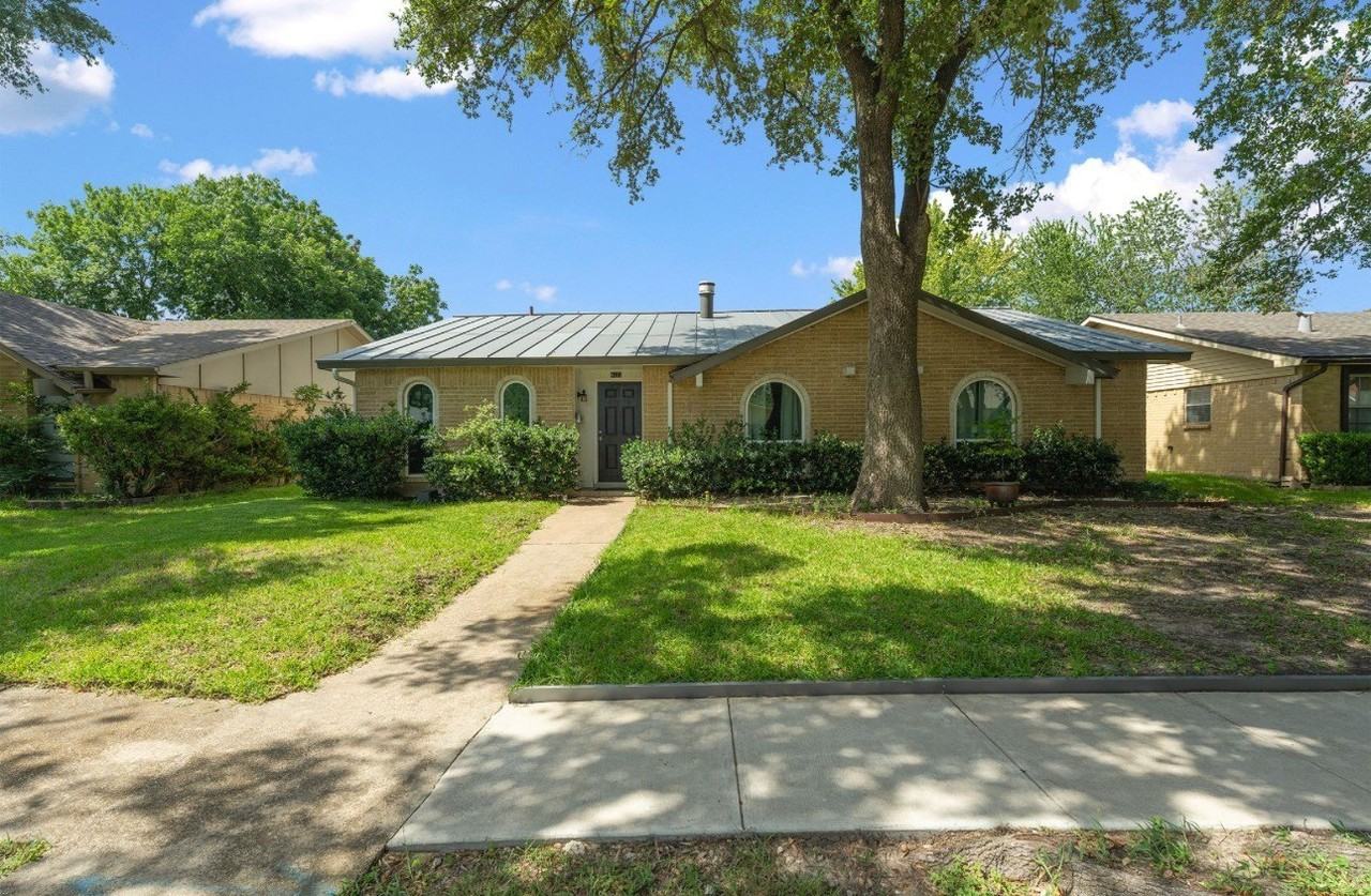 4222 Foliage Dr - Photo 2 of 16