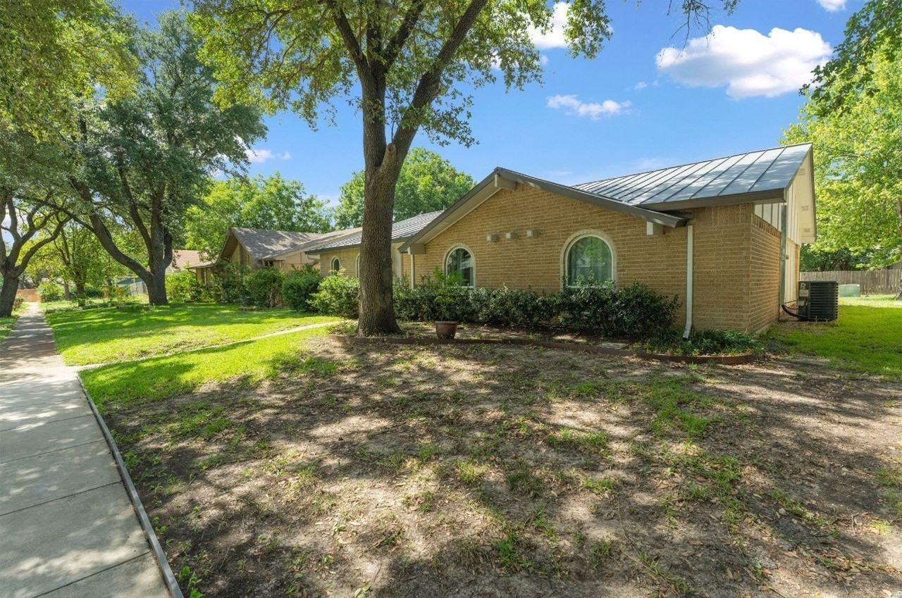 4222 Foliage Dr - Photo 3 of 16