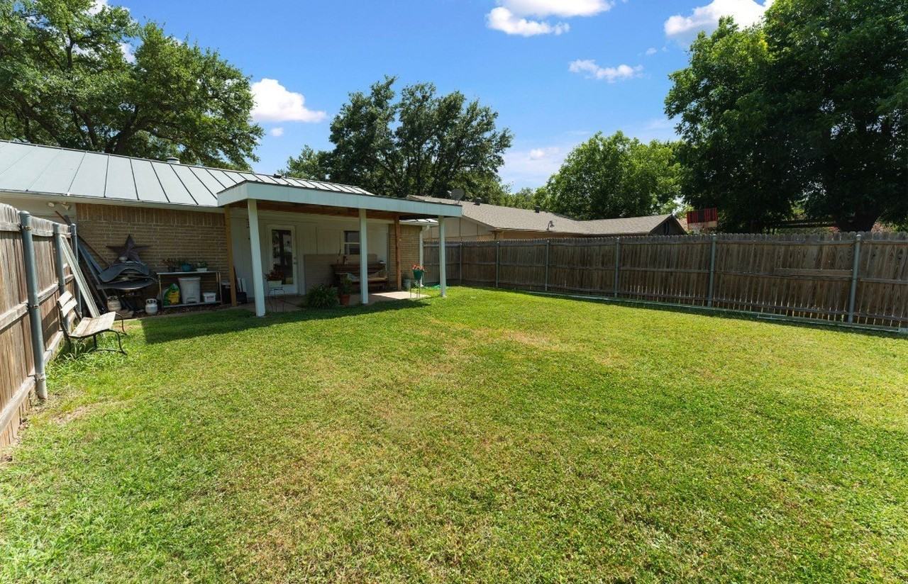4222 Foliage Dr - Photo 5 of 16