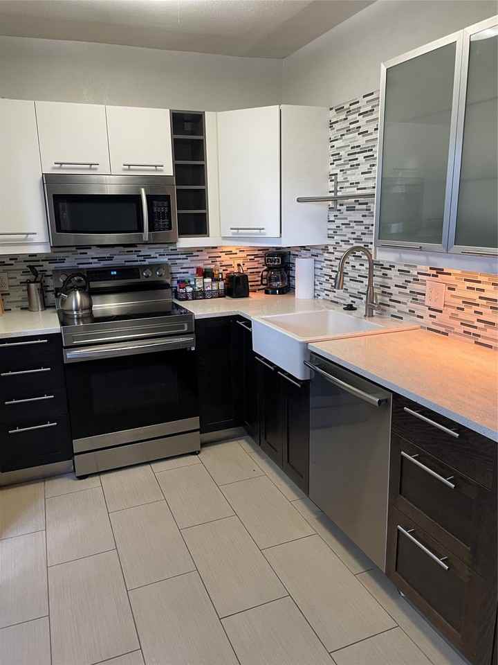 3500 Routh St #2 - Photo 6 of 13