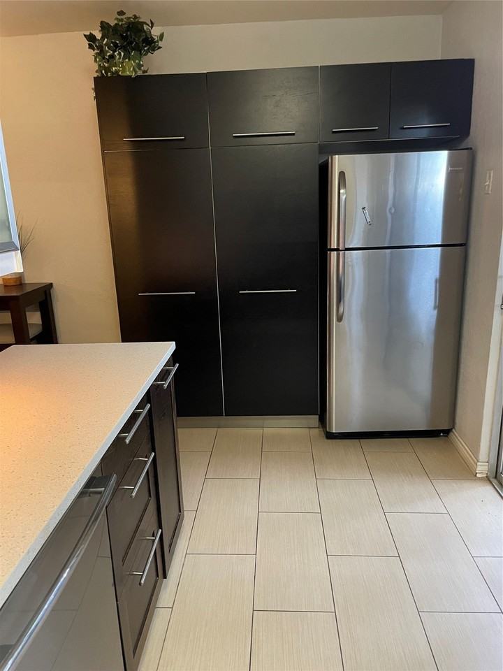 3500 Routh St #2 - Photo 7 of 13