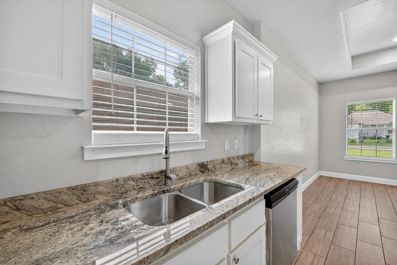 4404 Harris St - Photo 6 of 28