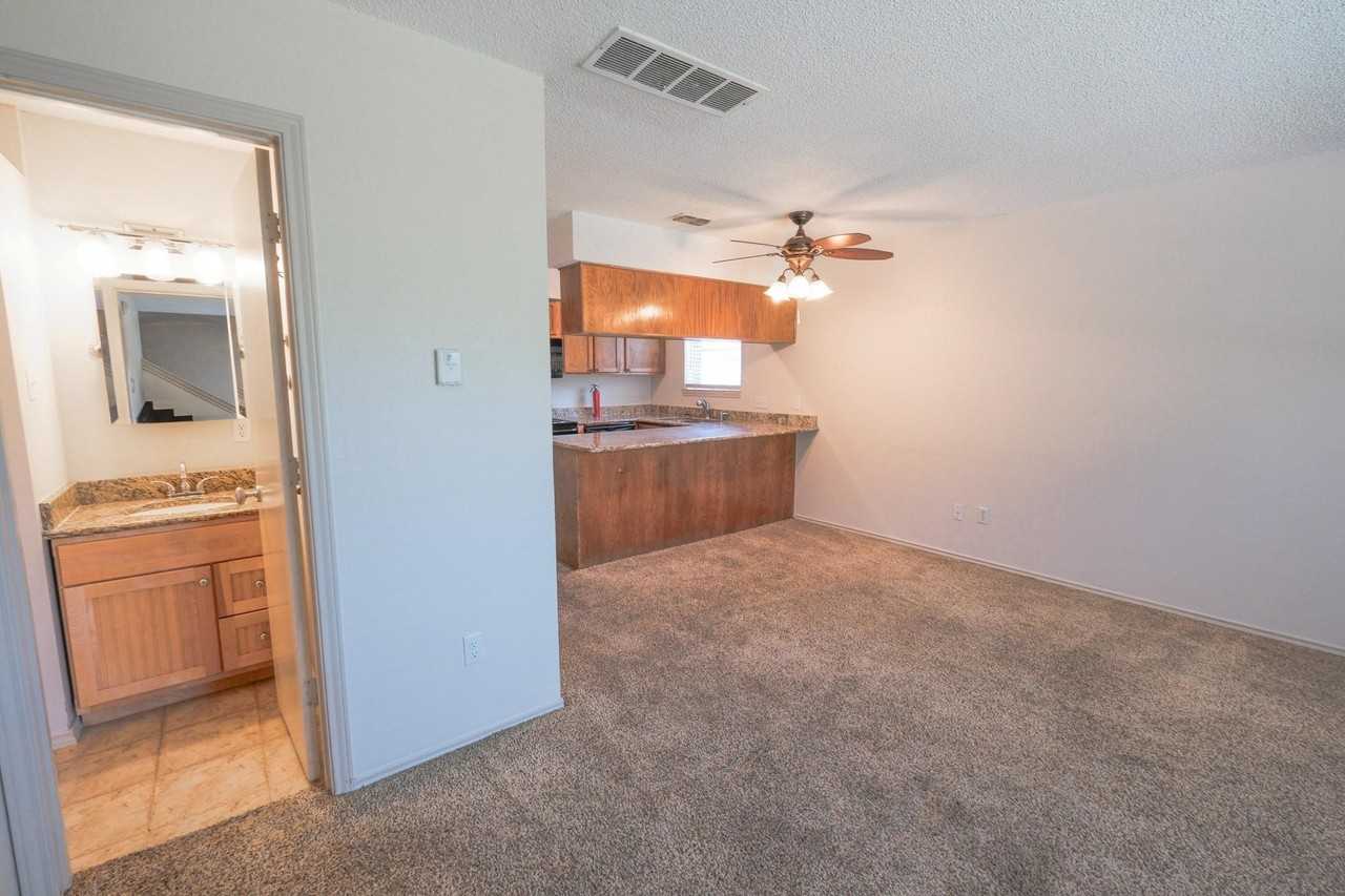 1909 Sutter St #1911 - Photo 5 of 15