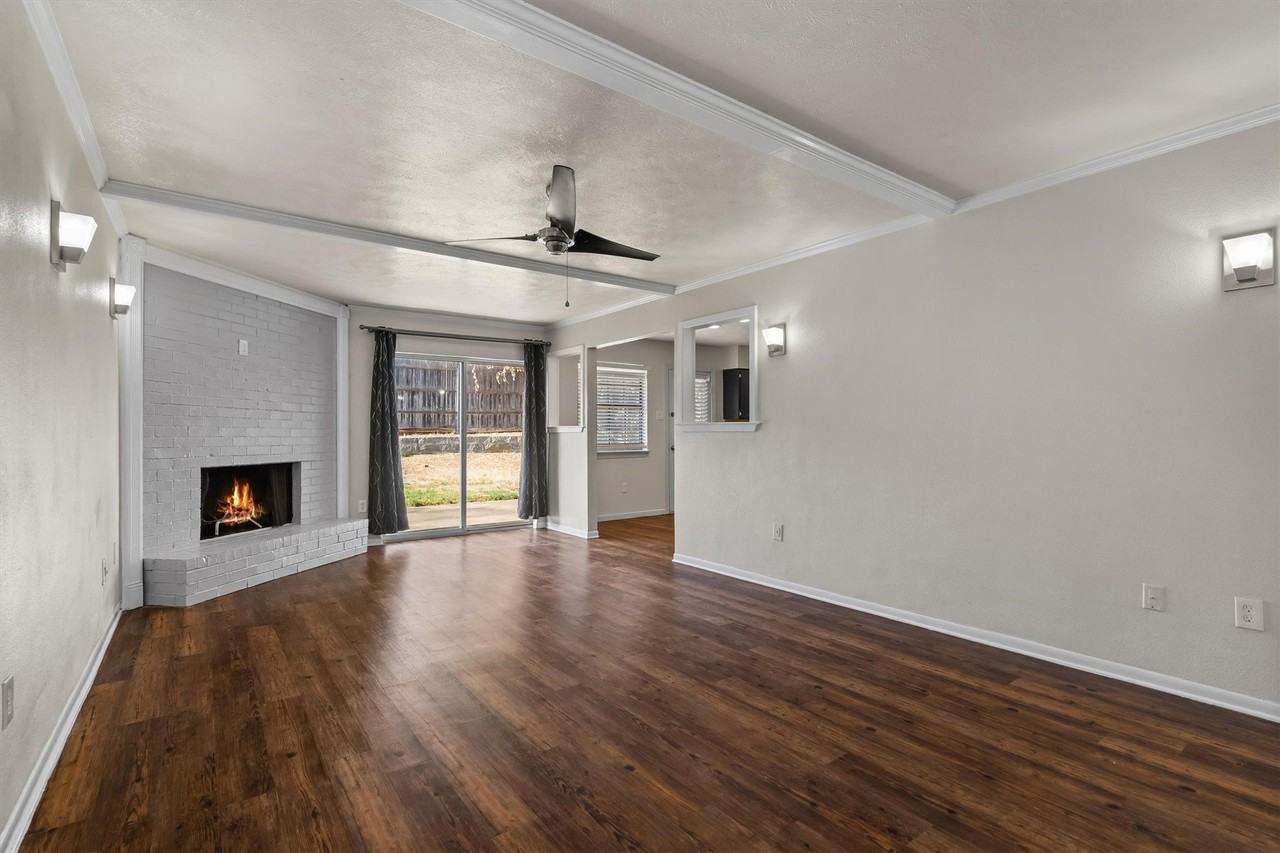 2717 W Oakdale Rd - Photo 7 of 29