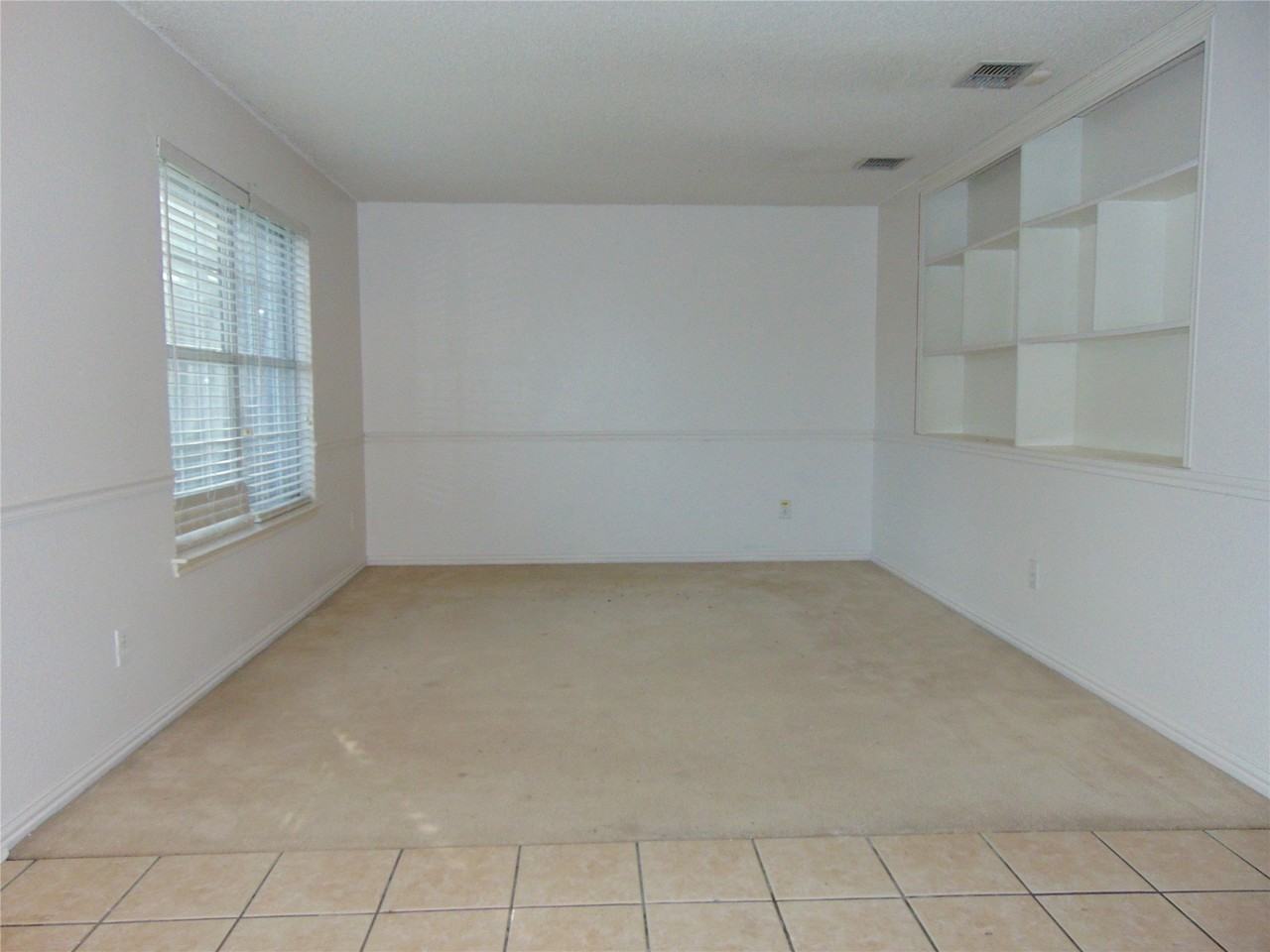 7009 Oconnor St - Photo 2 of 22