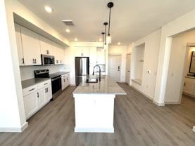405 E Ash St - Photo 1 of 1