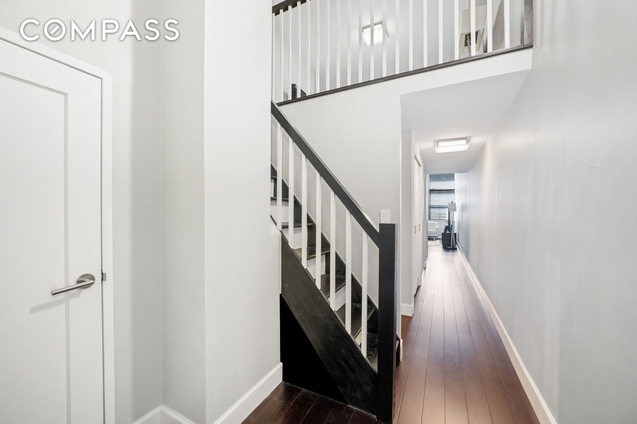 350 E 62nd St #4L - Photo 7 of 8