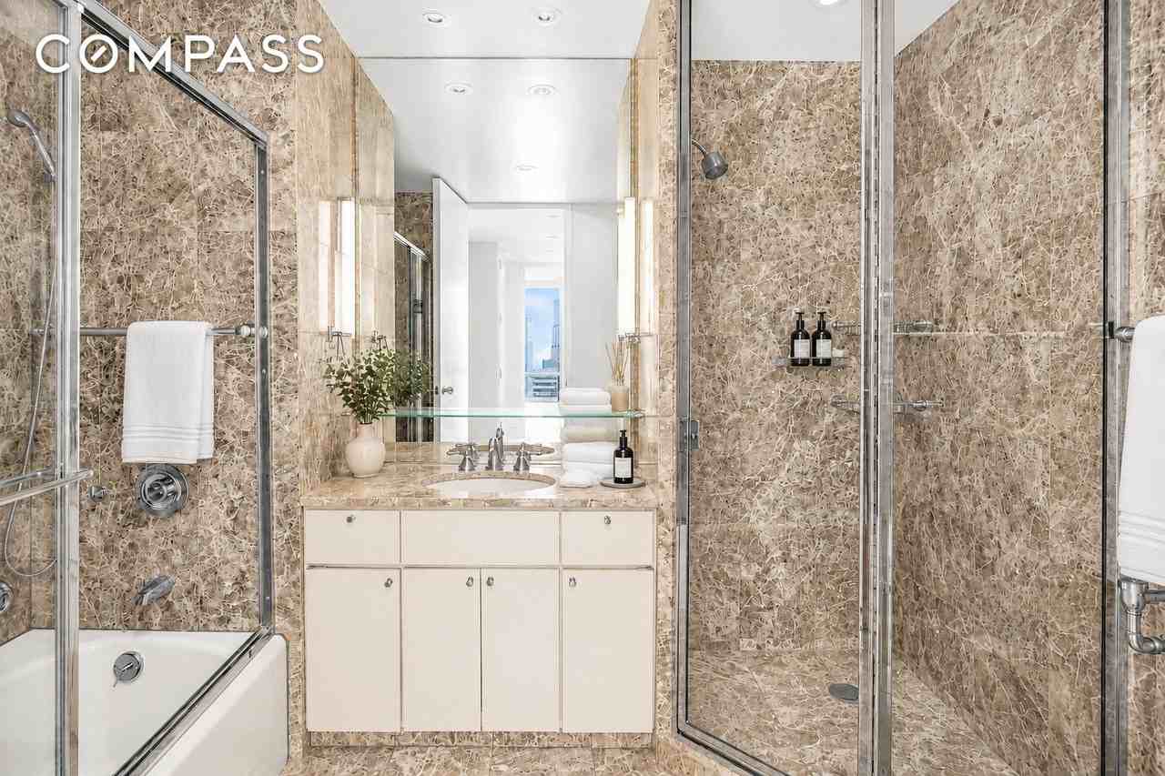 641 5th Ave #42H - Photo 5 of 9
