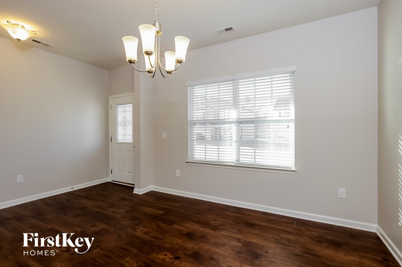 1509 Stark Spring St - Photo 4 of 15
