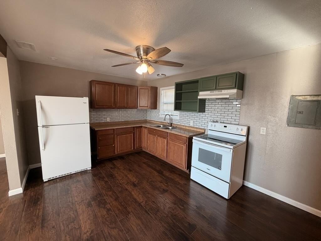 5207 Mcknight Dr - Photo 4 of 12
