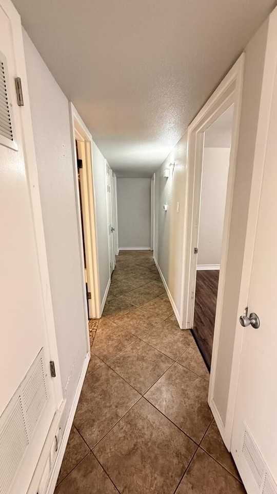 1506 E 37th St - Photo 4 of 12