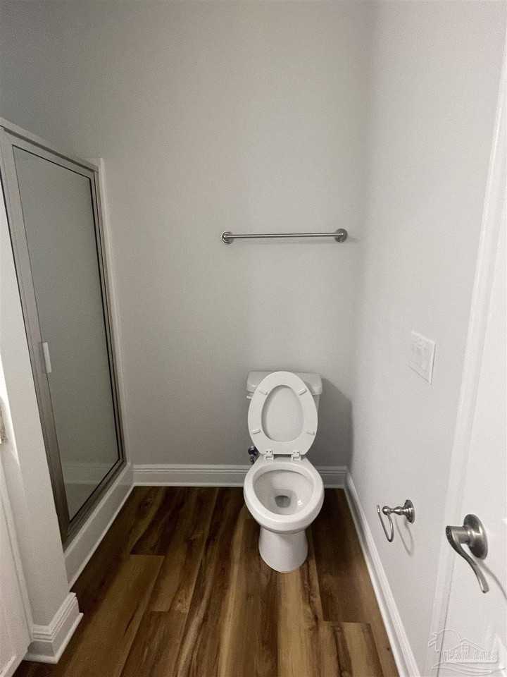 384 Hilburn Ln - Photo 4 of 13