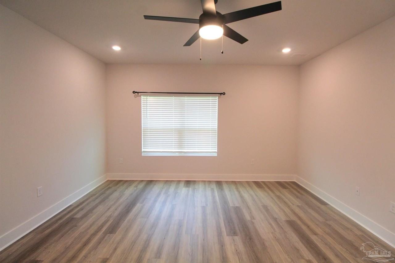 3111 Silver Maple Dr - Photo 4 of 26