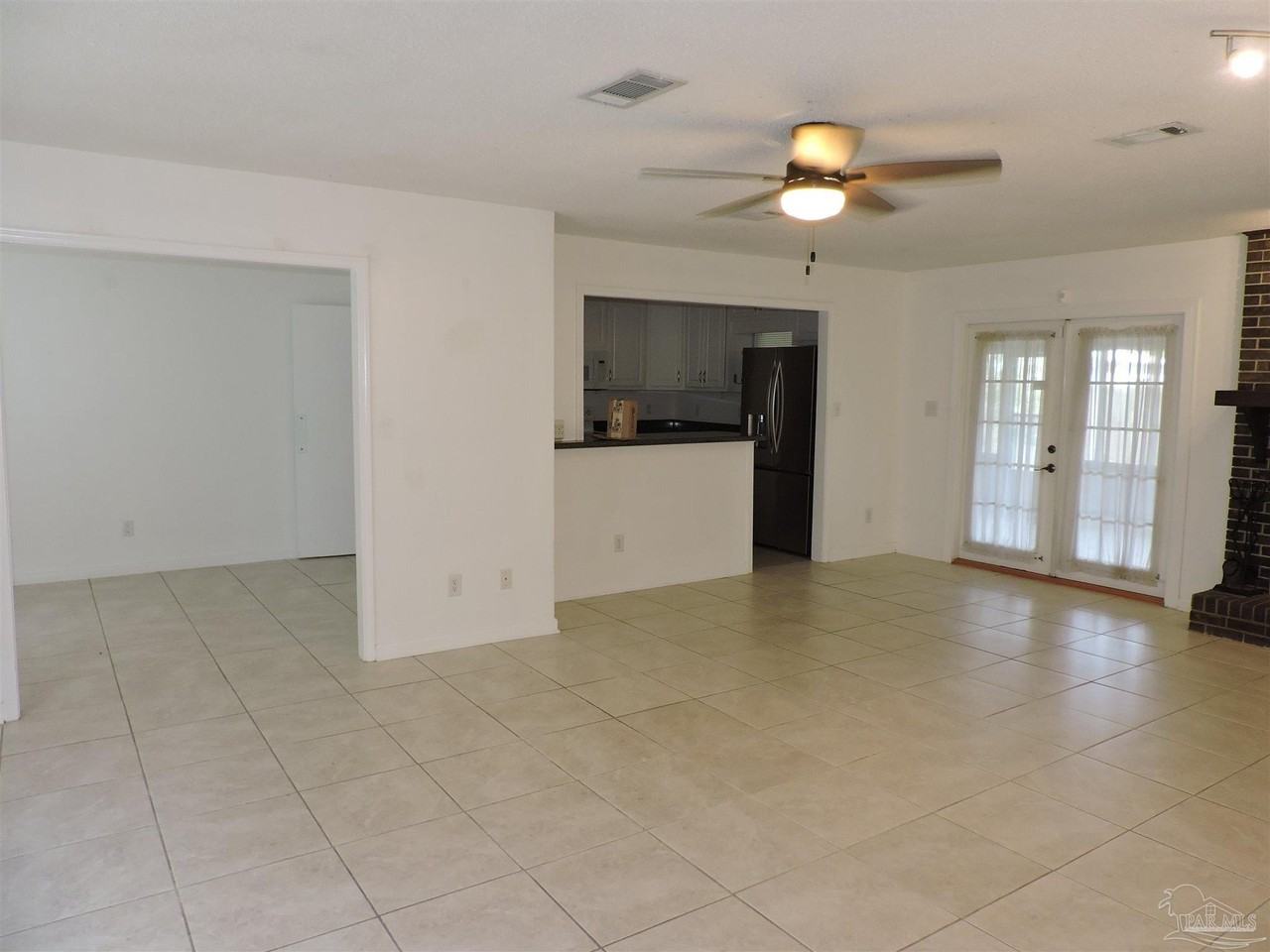 2323 Silversides Loop - Photo 3 of 27