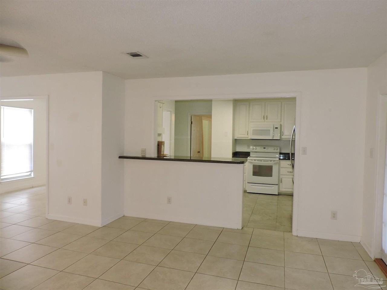 2323 Silversides Loop - Photo 7 of 27