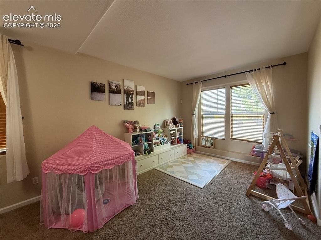 2409 Capital Dr - Photo 3 of 27