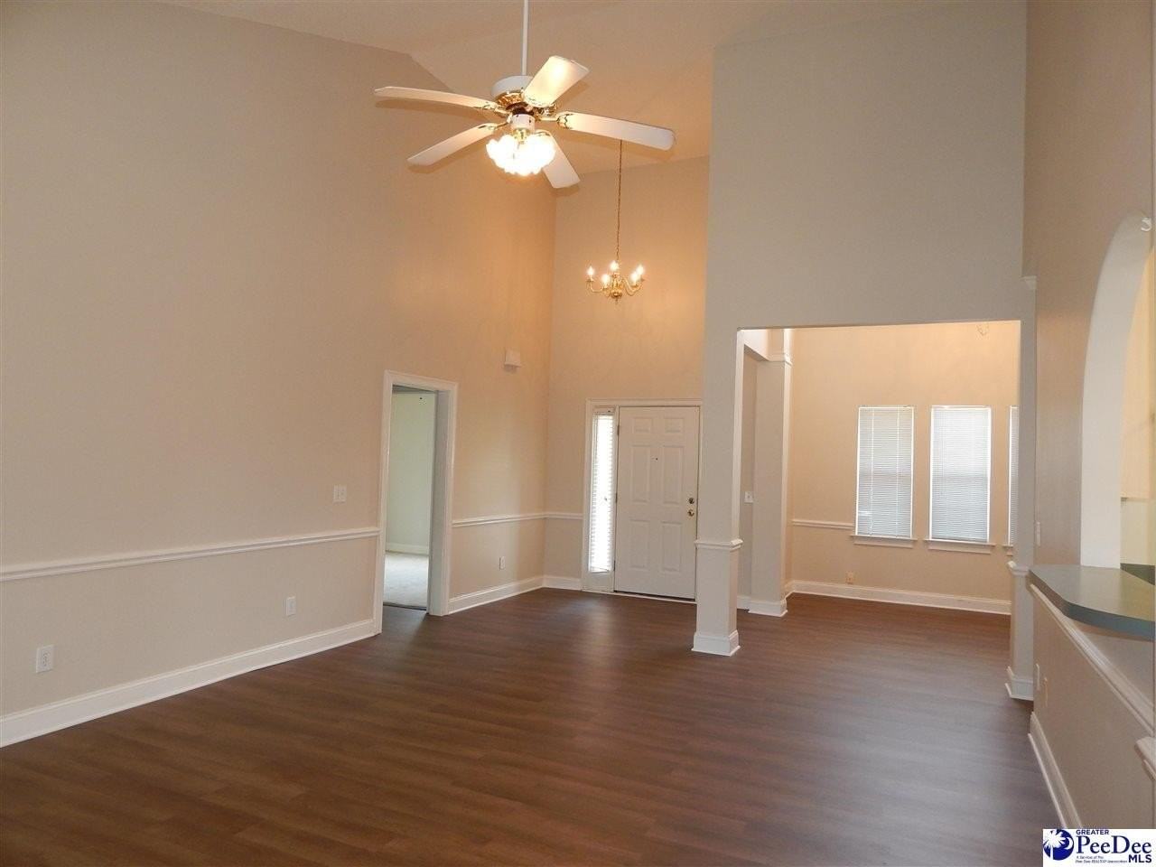 2109 Elderberry Dr - Photo 3 of 34