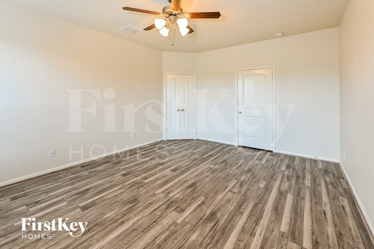 30114 E Sapling Oaks Pl - Photo 7 of 15