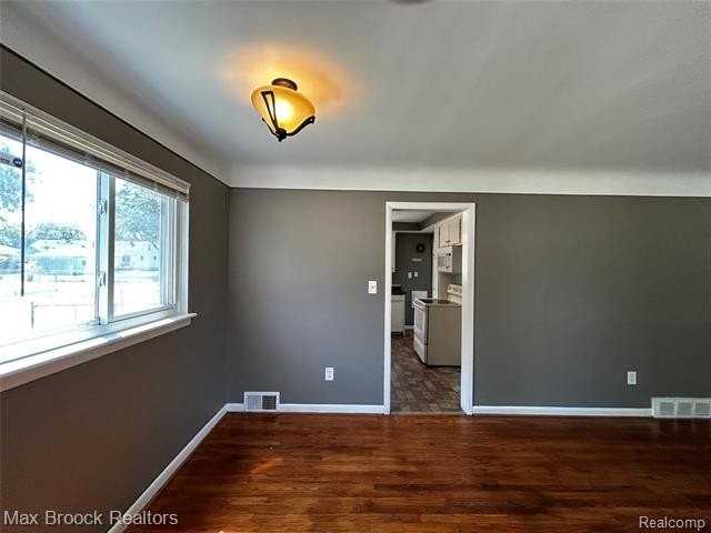21307 Le Fever Ave - Photo 7 of 31