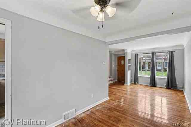 94 Crocker Blvd - Photo 6 of 29