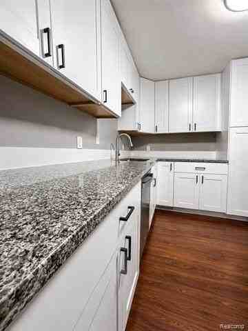 1465 Roy Rd - Photo 7 of 26