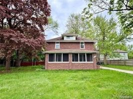 featured image of 1331 South Blvd W