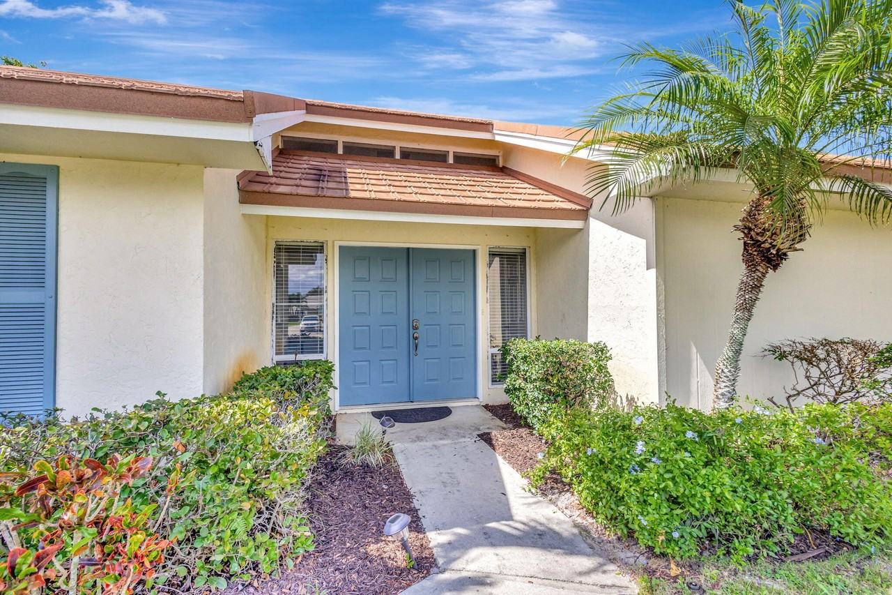 88 Pinehill Trl E - Photo 3 of 33