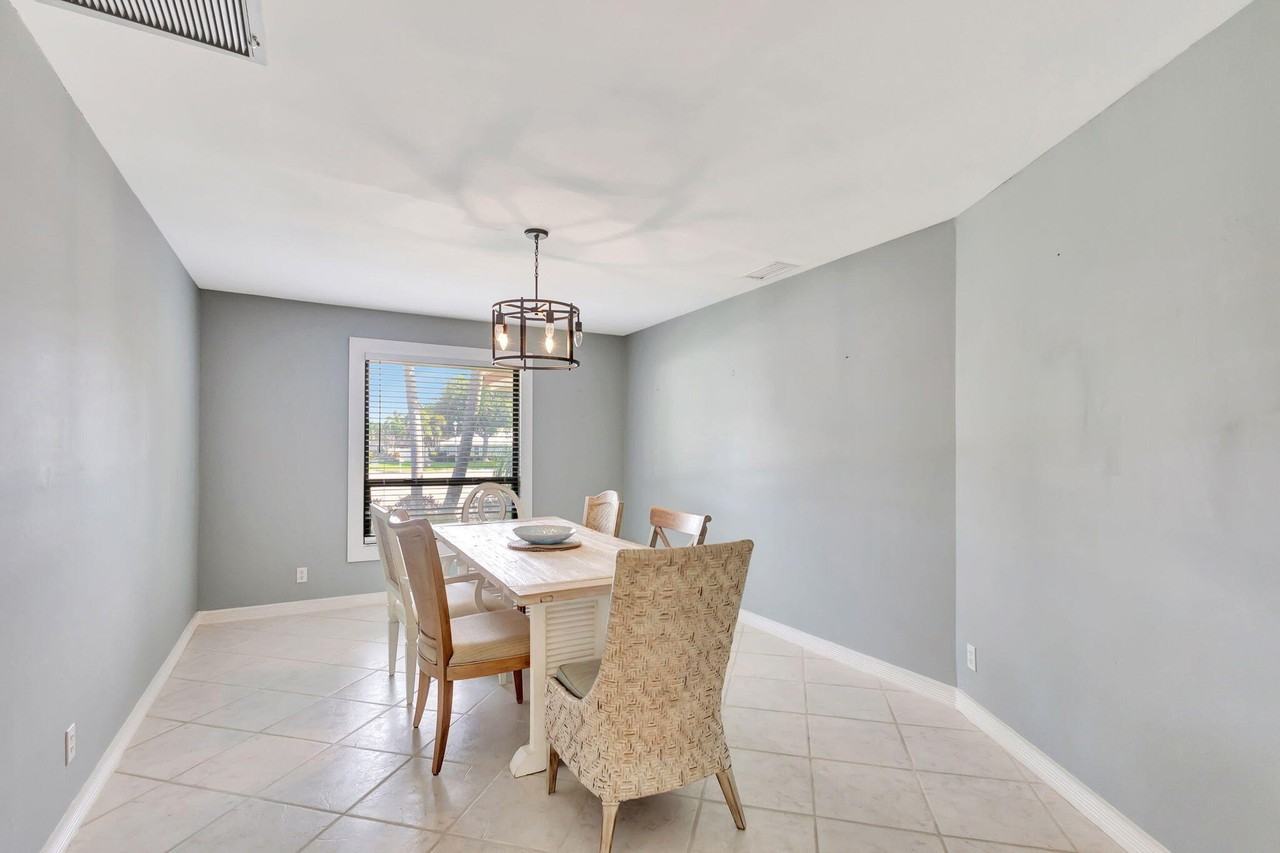 88 Pinehill Trl E - Photo 5 of 33