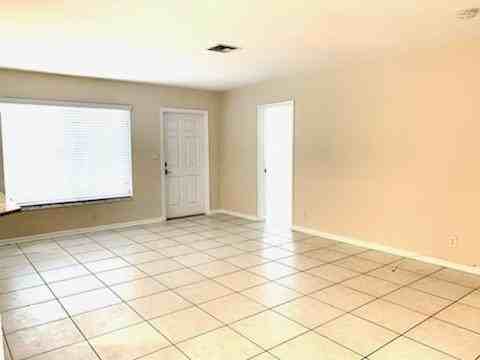 2145 Ne 4th Ct - Photo 7 of 14